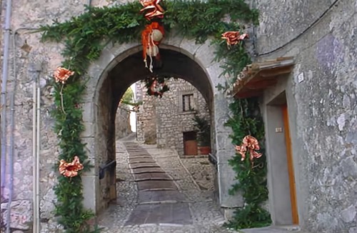 Fumone Hotel | Locanda Il Falco Nero