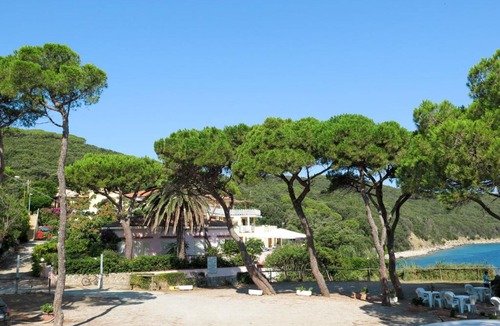 Cavo Apartment | Locazione Turistica Castello-3