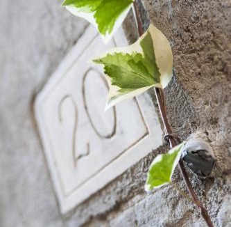 Bagnaia Apartment | Locazioni Turistiche - Tourist Accomodations - via Schizzaloca 20 - già Residenze Villa Lante