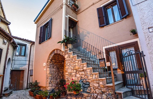 Pignola Apartment | Lodge-Private Bathroom