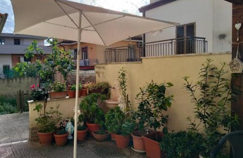 Rome Province Apartment | loft indipendente con giardino a Roma Tor vergata