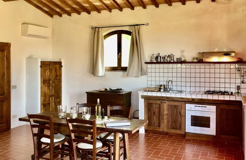 Gavorrano House | Lovely outbuilding in Follona for 2-4 people