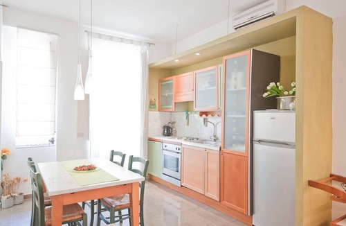 San Giovanni Apartment | Lovely and Cheap Flat in the Central Area Appio -San Giovanni