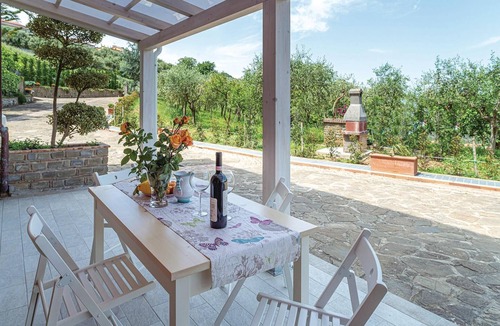 Laureana Cilento Apartment | Lovely apartment in Laureana Cilento (SA) with WiFi