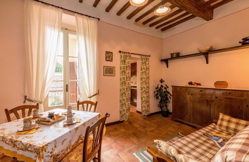 Po' Bandino Villa | Lovely apartment in villa for 9 guests with WIFI, A/C, pool, TV and patio