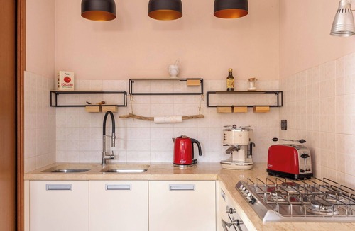 Casciana Terme Apartment | Lovely apartment for 5 guests with WIFI, A/C, terrace, pets allowed and panoramic view