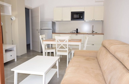 La Figurina Apartment | Lovely apartment for 6 guests with pool, WIFI, A/C, patio and pets allowed