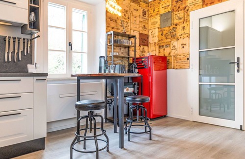 Bibbona Apartment | Lovely apartment for 2 people with WIFI, A/C
