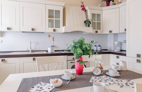 Villa Musone Apartment | Lovely apartment for 6 guests with WIFI, terrace and panoramic view, close to Porto Recanati