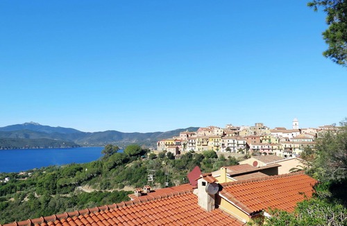 Morcone Apartment | Lovely apartment for 5 guests with WIFI, terrace, pets allowed and parking