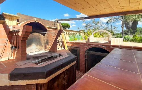 Torricella Apartment | Lovely Apartment In Torricella With Wifi