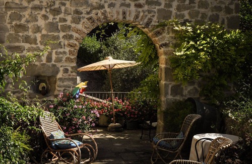 Roccafluvione Villa | Lovely apartment in villa for 4 guests with WIFI, TV and pets allowed, close to Ascoli Piceno
