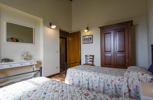 Stabbia Apartment | Lovely apartment with A/C, pool, WIFI, TV, patio, pets allowed, panoramic view and parking