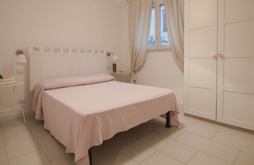 San Felice Circeo Apartment | Lovely garden apartment, centrally located and close to the sea
