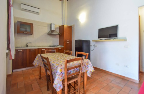 Pescia Romana House | Lovely home in Pescia Romana with WiFi