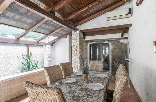Fanusa House | Lovely home in Siracusa with WiFi