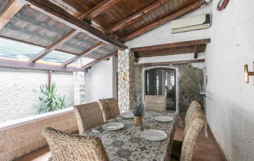 Fanusa House | Lovely Home In Siracusa With Wifi
