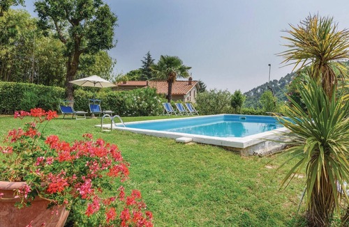 Cascine-La Croce House | Lovely home in Colle di Compito LU