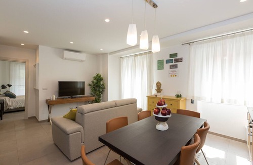 Gianicolense Apartment | Lovely new apartment, Viale Trastevere