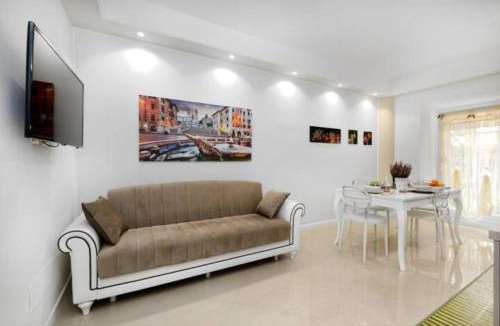 Sallustiano Apartment | Ludovisi Barberini Grand Apartment