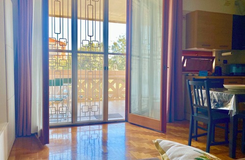 Aurelio Apartment | Luigina's apartment with a terrace near Metro Line A