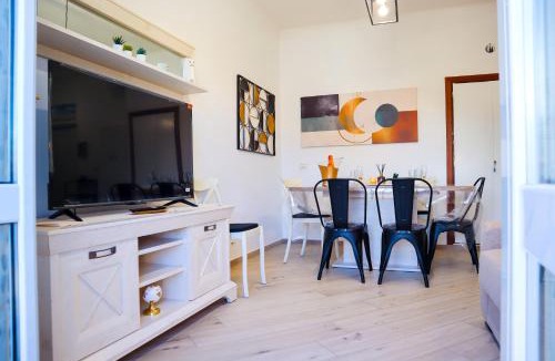 Torvaianica Apartment | Luminoso appartamento al mare