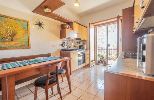 Rome House | Luminous 2Br Family Apartment In Residential Area