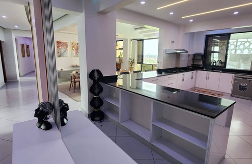 Mombasa Apartment | Luopian Executive Penthouse