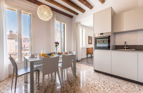 Dorsoduro Apartment | Luxury Canal-View Apartment Overlooking San Trovaso Church & Gondola Yard