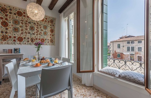 Dorsoduro Apartment | Luxury Canal-View Apartment Overlooking San Trovaso Church & Gondola Yard
