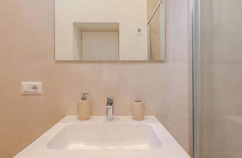 Rione IV Campo Marzio Apartment | Luxury room with private bathroom in the historic center of Rome.