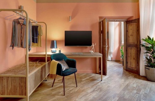 Rione II Trevi Apartment | Luxury Trevi House