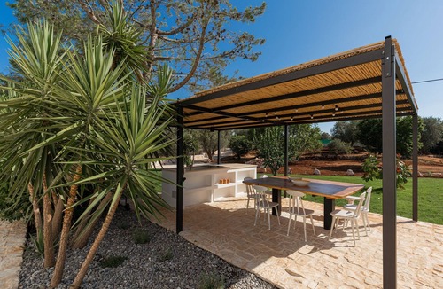 Ostuni Villa | Luxury Trullo with salt-water private pool