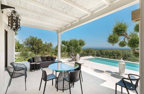 Ostuni Villa | Luxury villa in Ostuni with private salt pool and sea view