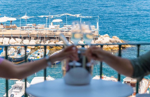Sorrento Historic Centre Apartment | Maison Marika - Sea View, a Few Steps Away from the Beach