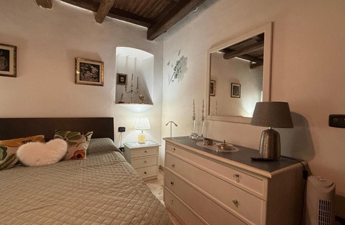 Spoleto Apartment | Mameli 27