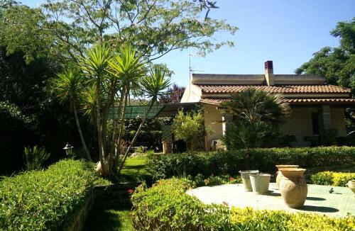 Carlentini Villa | Mamma Arancia