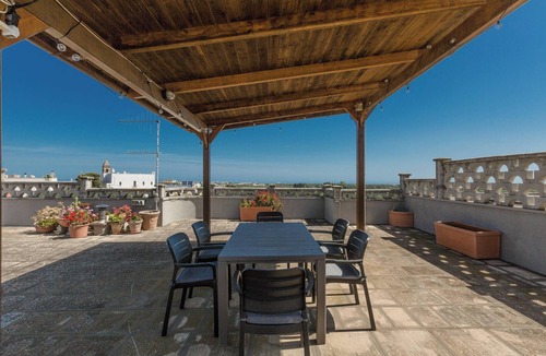 Pozzo Faceto House | Margaret House by BarbarHouse