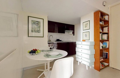 Rione IV Campo Marzio Apartment | MARGUTTA LOFT FOR SMART WORKER