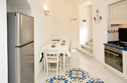 Le Forna Apartment | Maridea Ponza, ERMES perfect Mediterranean style apartment with sea view