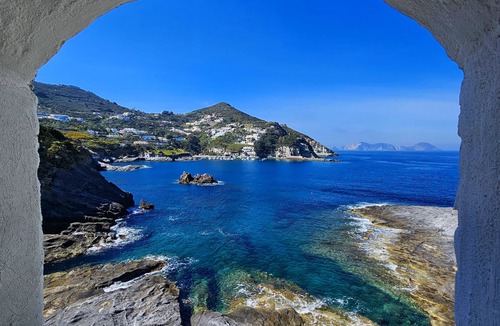 Le Forna Villa | Maridea Ponza -La Caletta Villa with swimming pool and private access to the sea