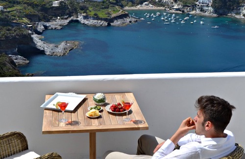 Le Forna Apartment | Maridea Ponza - Le Alcove sul mare Deluxe Suites with breathtaking views