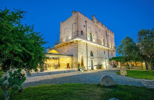 Villa Castelli House | Masseria Antoglia Gelso Superior Room, Villa Castelli, Italy
