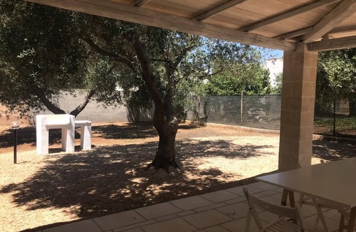 Maruggio House | "Maviglia" villa with large garden