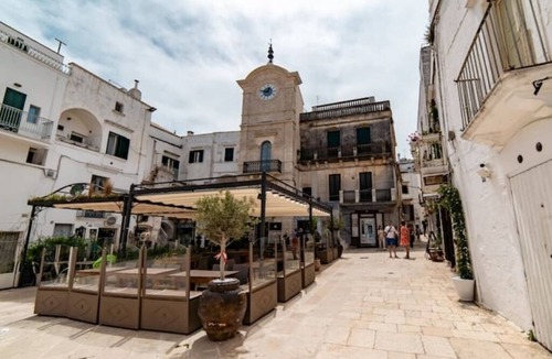 Old Town Cisternino Apartment | Mazzini Terrace - Exclusive Historic Center Apt