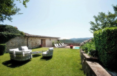 San Venanzo House | Medieval retreat in Poggio village