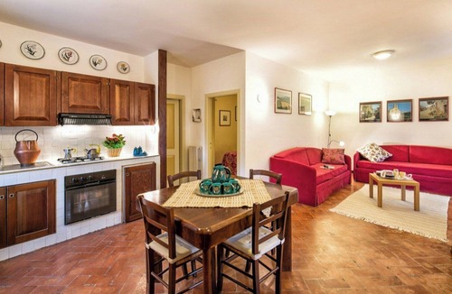 Rasiglia Apartment | Medieval tower with terrace in Rasiglia