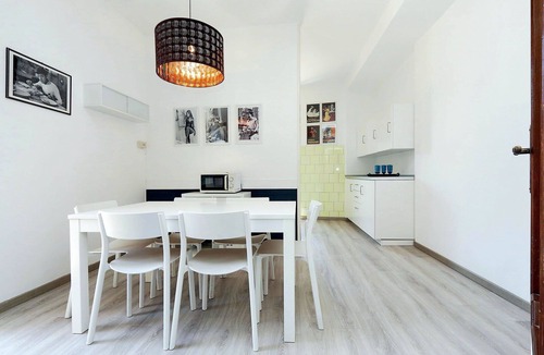 Rione III Colonna Apartment | Mercede, Sunny 2 Br Flat With Terrace By Halldis