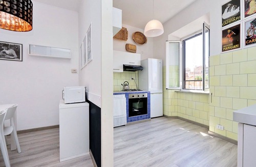 Rione III Colonna Apartment | Mercede, Sunny 2 Br Flat With Terrace By Halldis