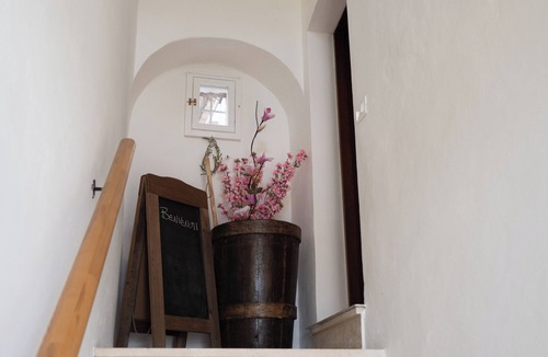 Serra Sant'Abbondio House | METILDE HOUSE